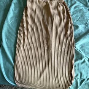 Elegant Tan Pleated Skirt
